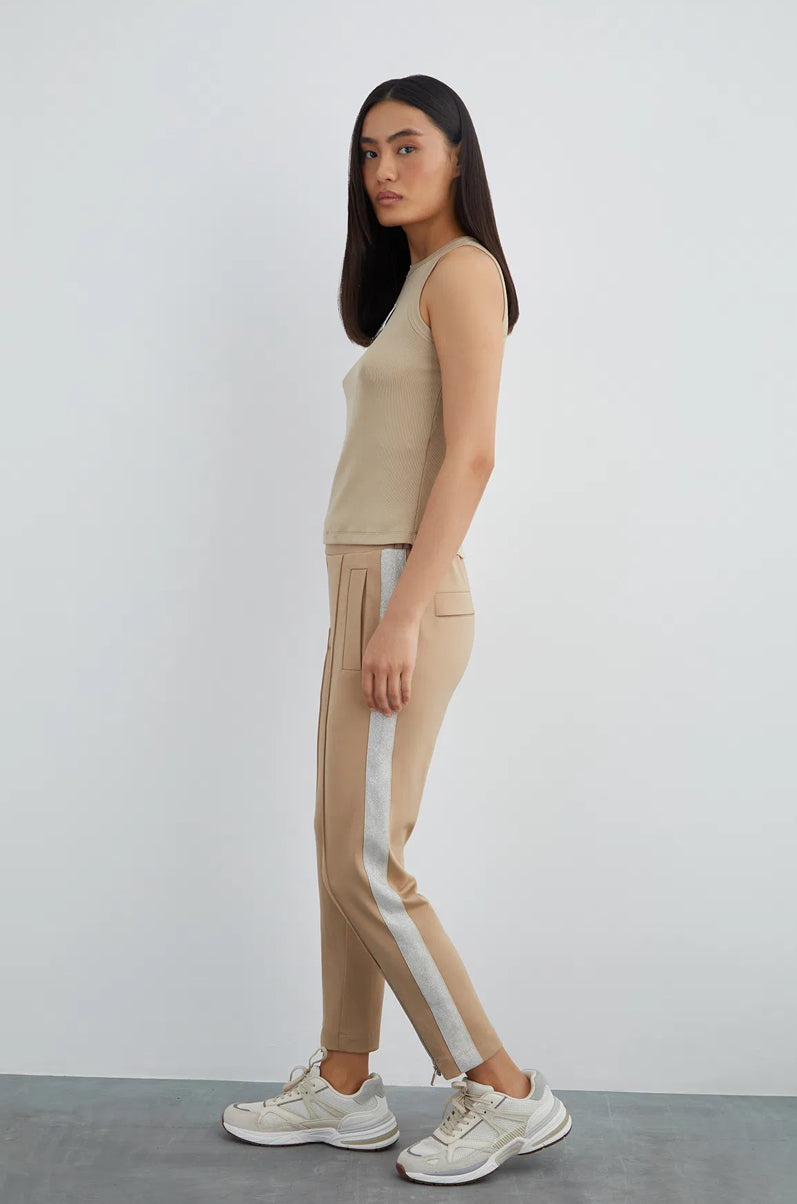 Front Body Label Top