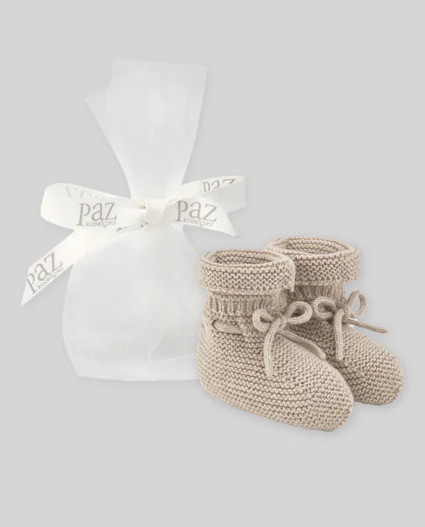Essential wool shoes