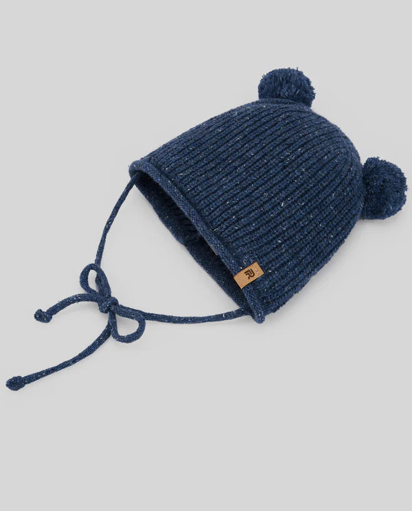 Nogal beanie.