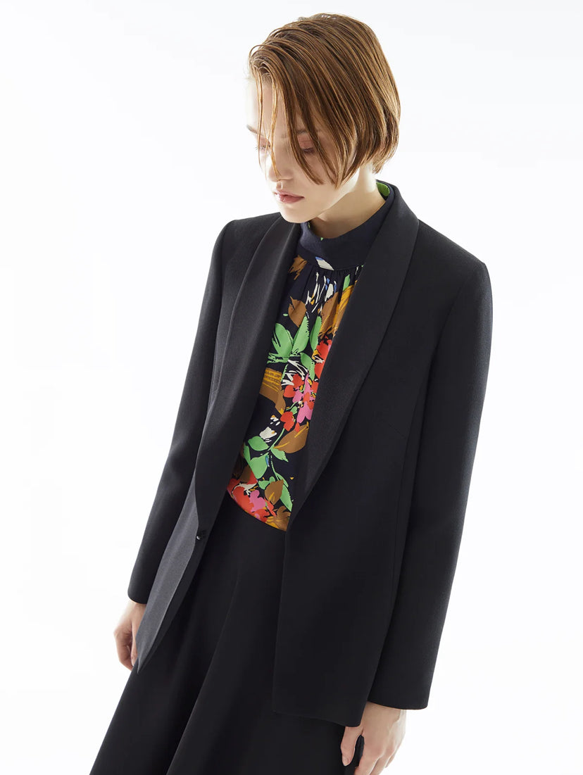 Chic Black Blazer