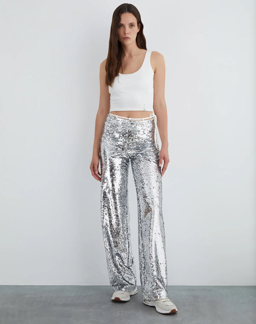 Hem Label Detail Top