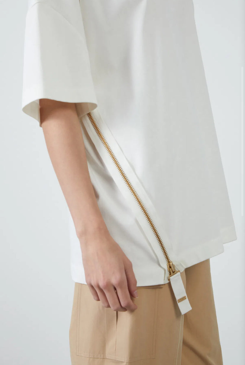 Front Zipper Detail Ecru T-shirt