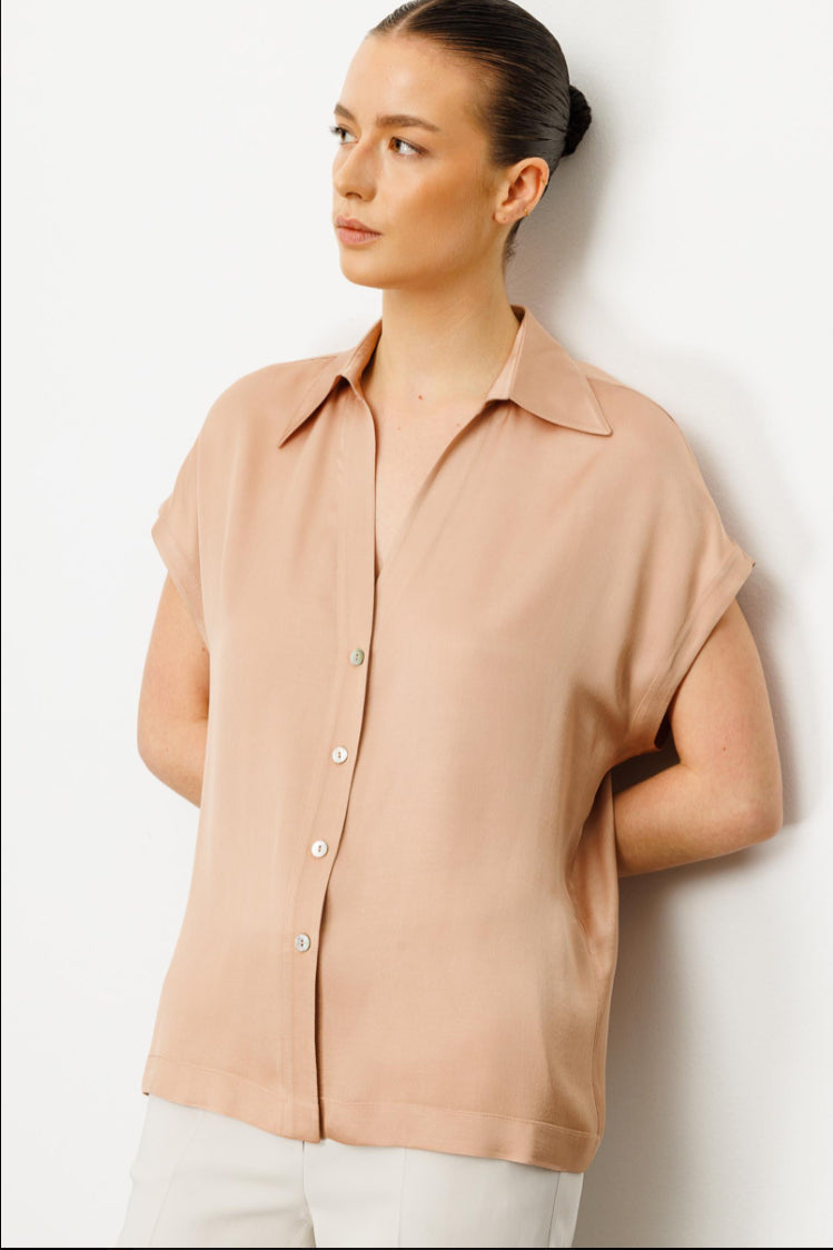 Low Sleeve Collar Shirt