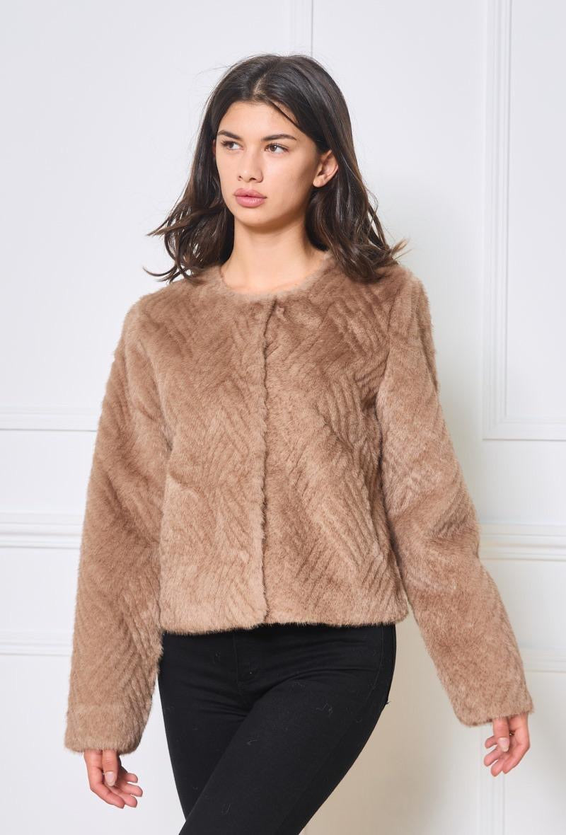 Chic Faux Fur Jacket with Chevron Pattern