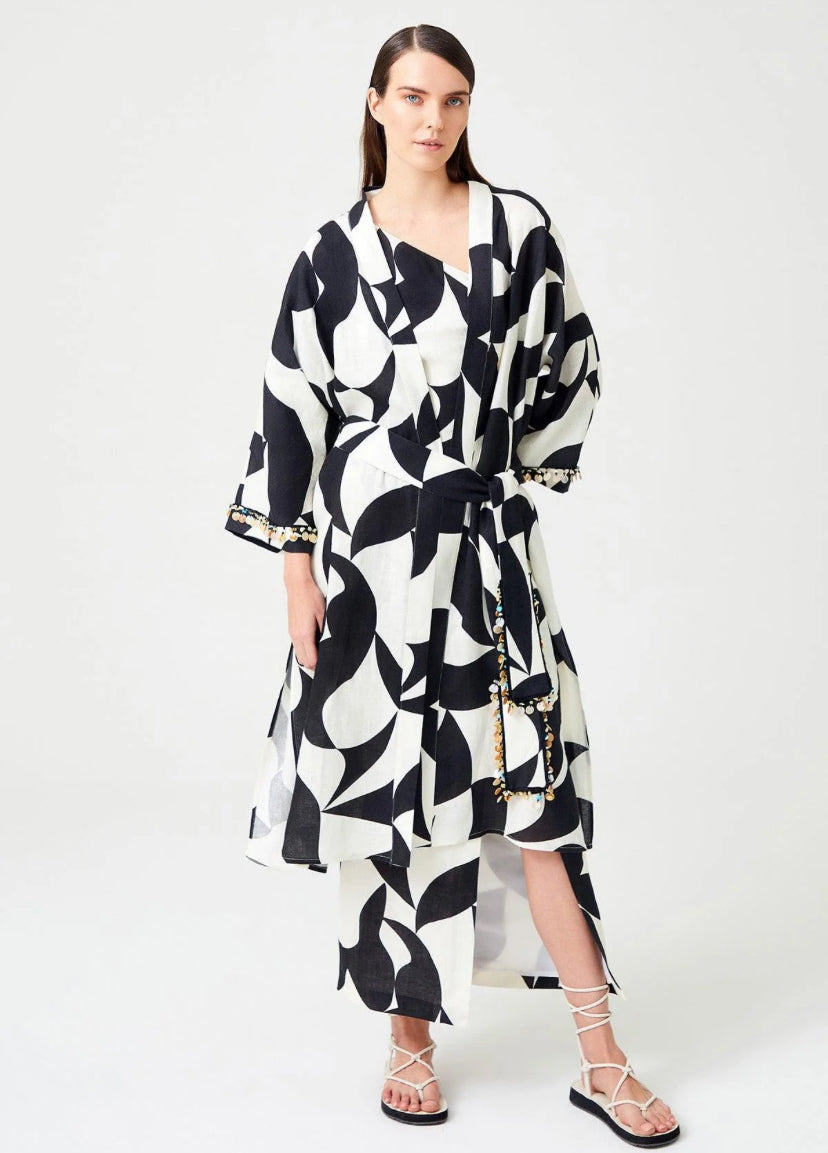 Black & white detailed kimono dress