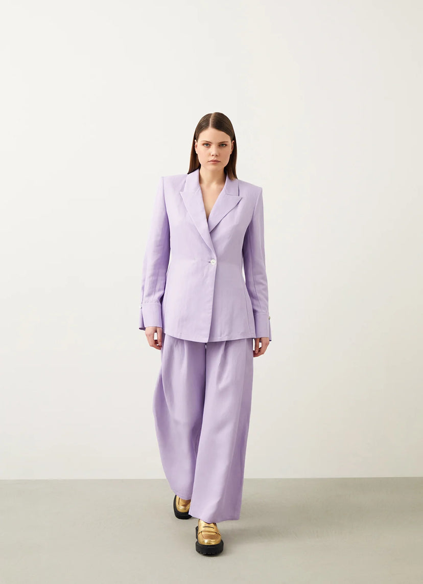 Single Button Lilac Set