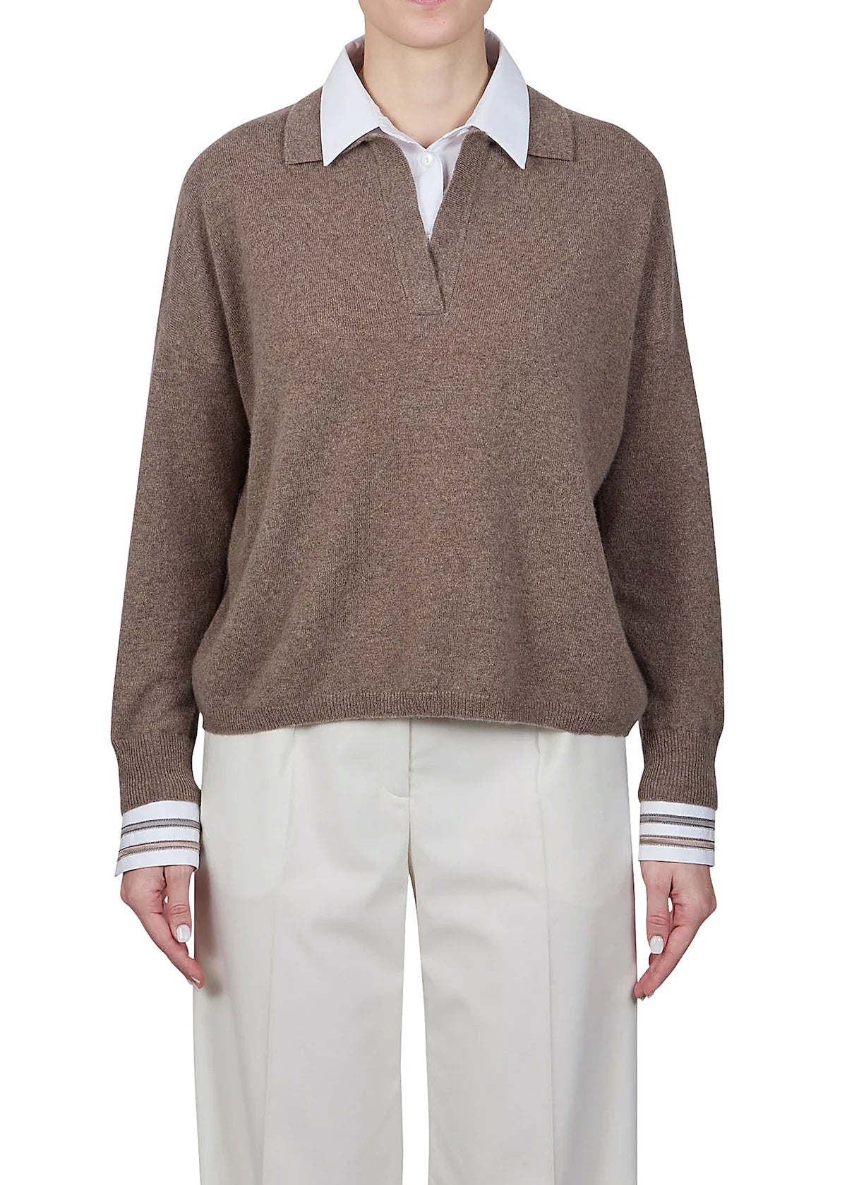 Knitwear with popeline shirt collar and cuffs.