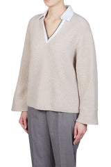 V-neck knitwear with a collar