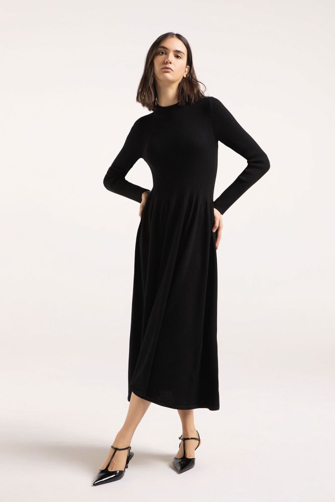 Flowy elegant dress