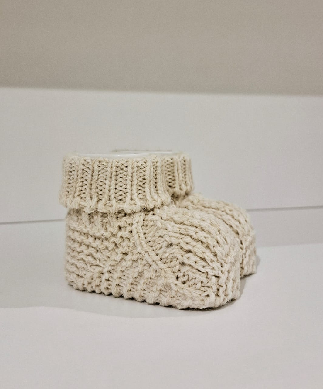 Knitted baby boots