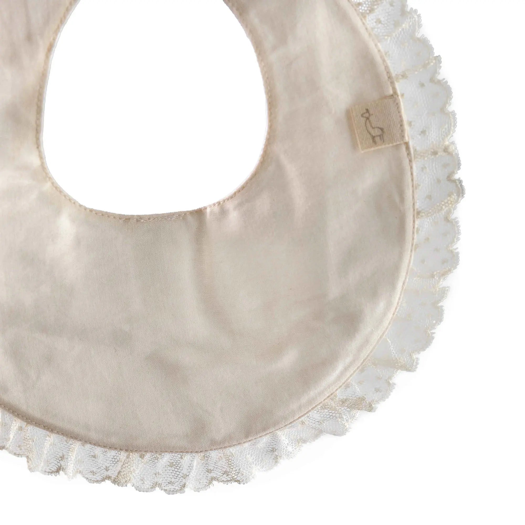 Cotton bib with lace