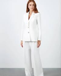 Gizia white two buttoned suit