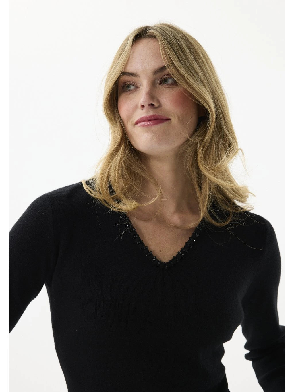 Pearl V-neck Knitwear