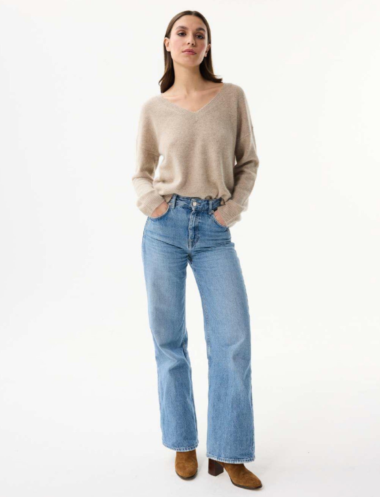 V-neck Luxe Knitwear