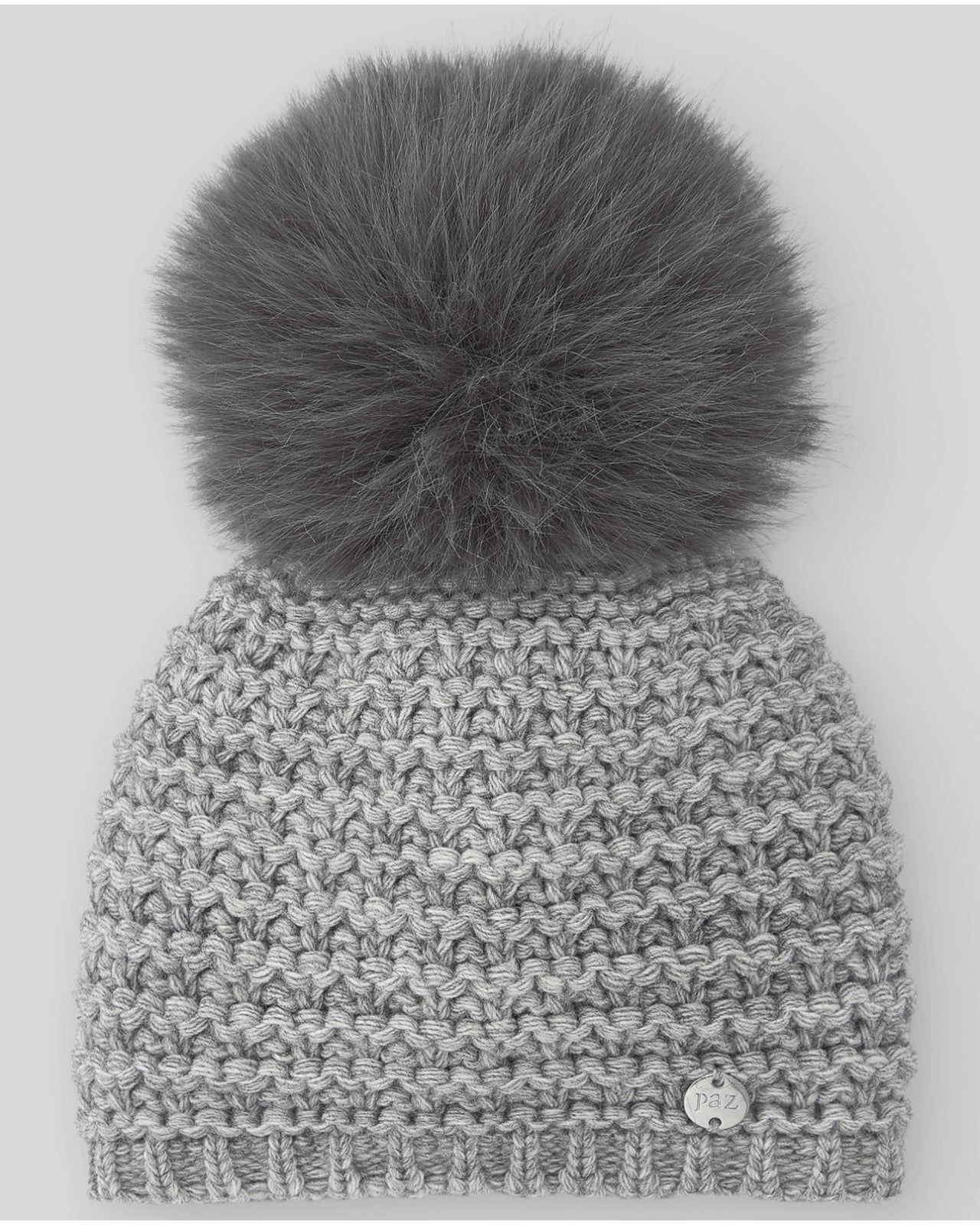 Esencial knitted beanie with pompom