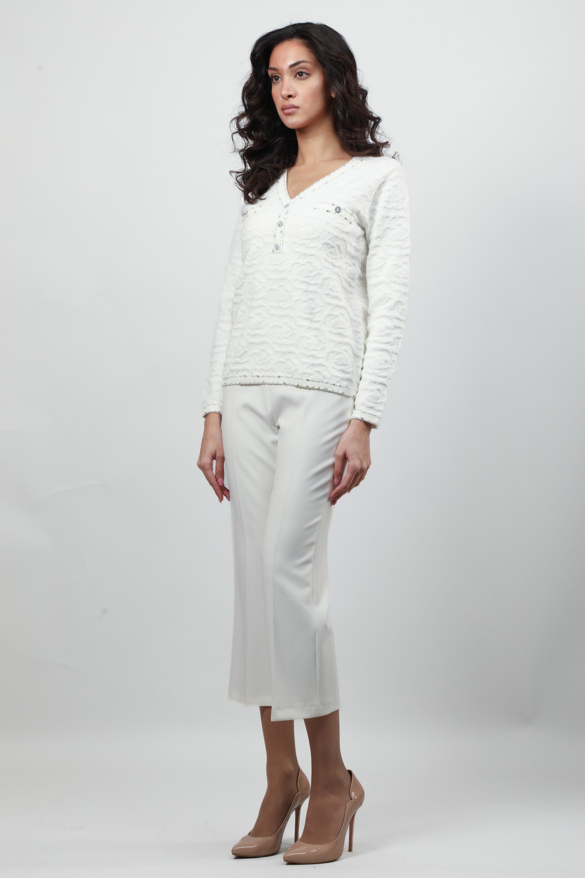 Rosette-Textured Rhinestone Embellishments knitwear